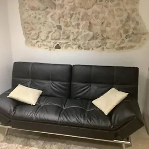 Deux Pieces Dans Le Vieil Safranier Appartement Antibes